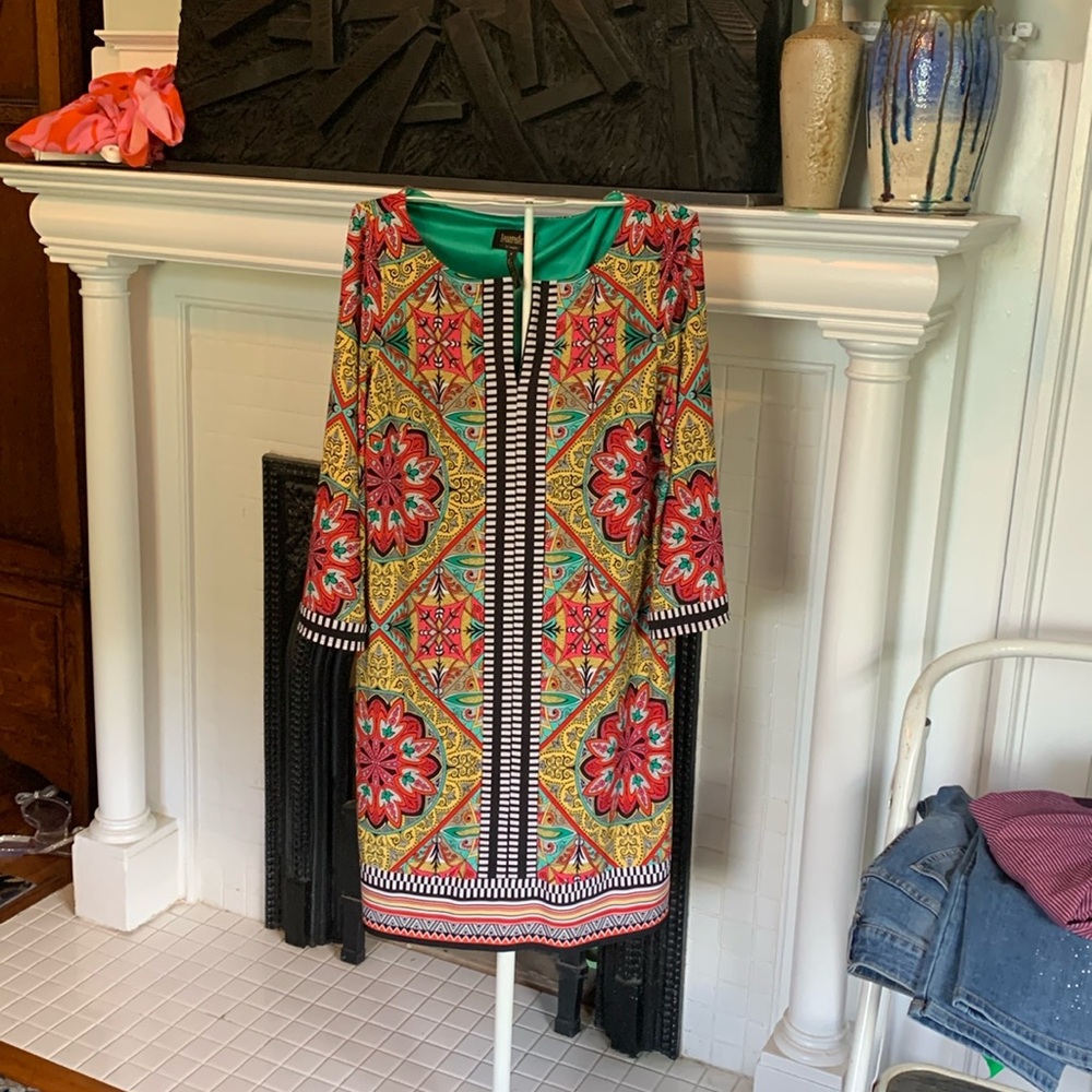 Laundry by Shelli Segal shift midi. Worn maybe 2x.‎